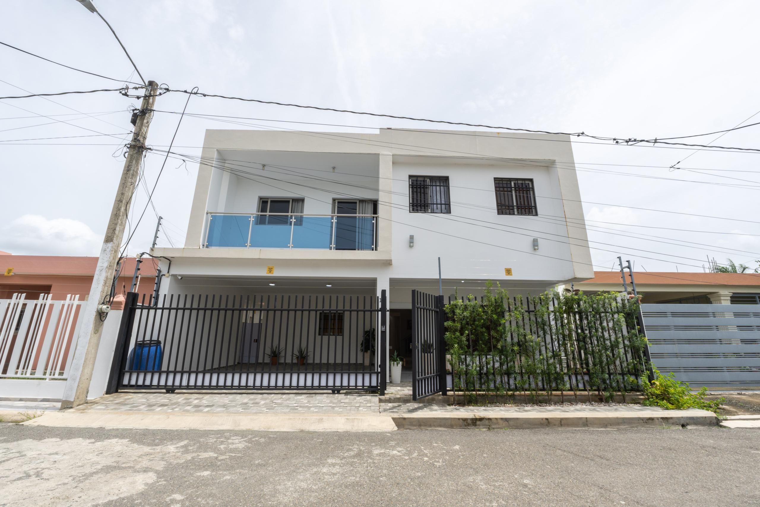 Casa Moderna de Venta en la Arboleda VI - La Vega