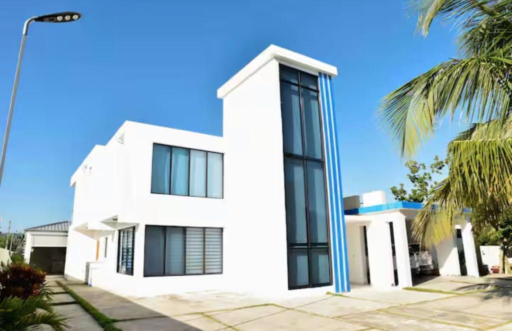 Hermosa Villa en Santiago de los Caballeros