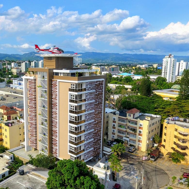 DE LA TORRE LUXURY CONDOMINIUM - LA ESMERALDA, SANTIAGO.