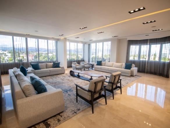 EXCLUSIVO PENT HOUSE - 780 METROS CUADRADOS - SANTIAGO, VILLA OLGA.