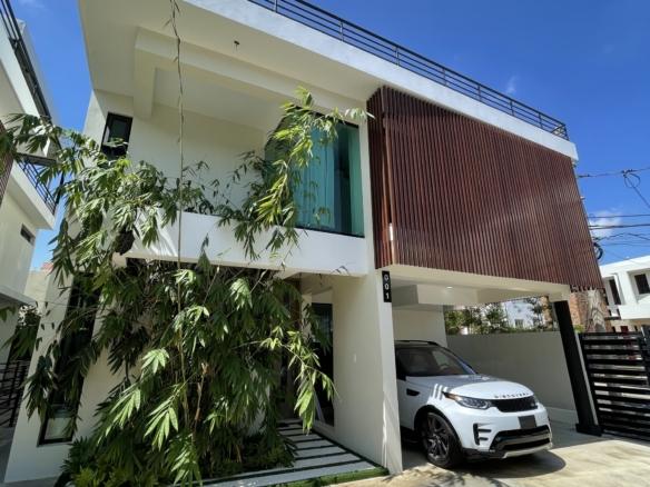 Se vende casa en cerro alto