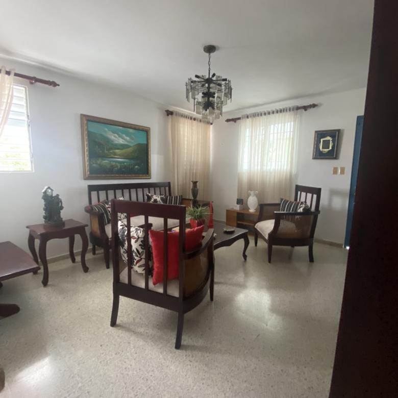 RESIDENCIA IDEAL PARA NUMEROSA FAMILIA - URBANIZACION MIRAFLOR , PADRE LAS CASAS - SANTIAGO DE LOS CABALLEROS