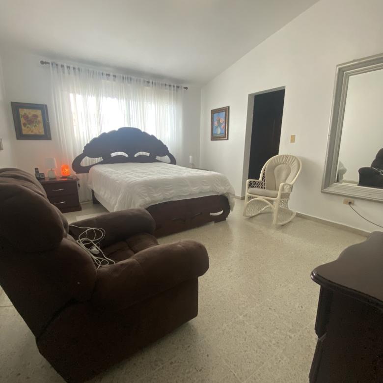 RESIDENCIA IDEAL PARA NUMEROSA FAMILIA - URBANIZACION MIRAFLOR , PADRE LAS CASAS - SANTIAGO DE LOS CABALLEROS