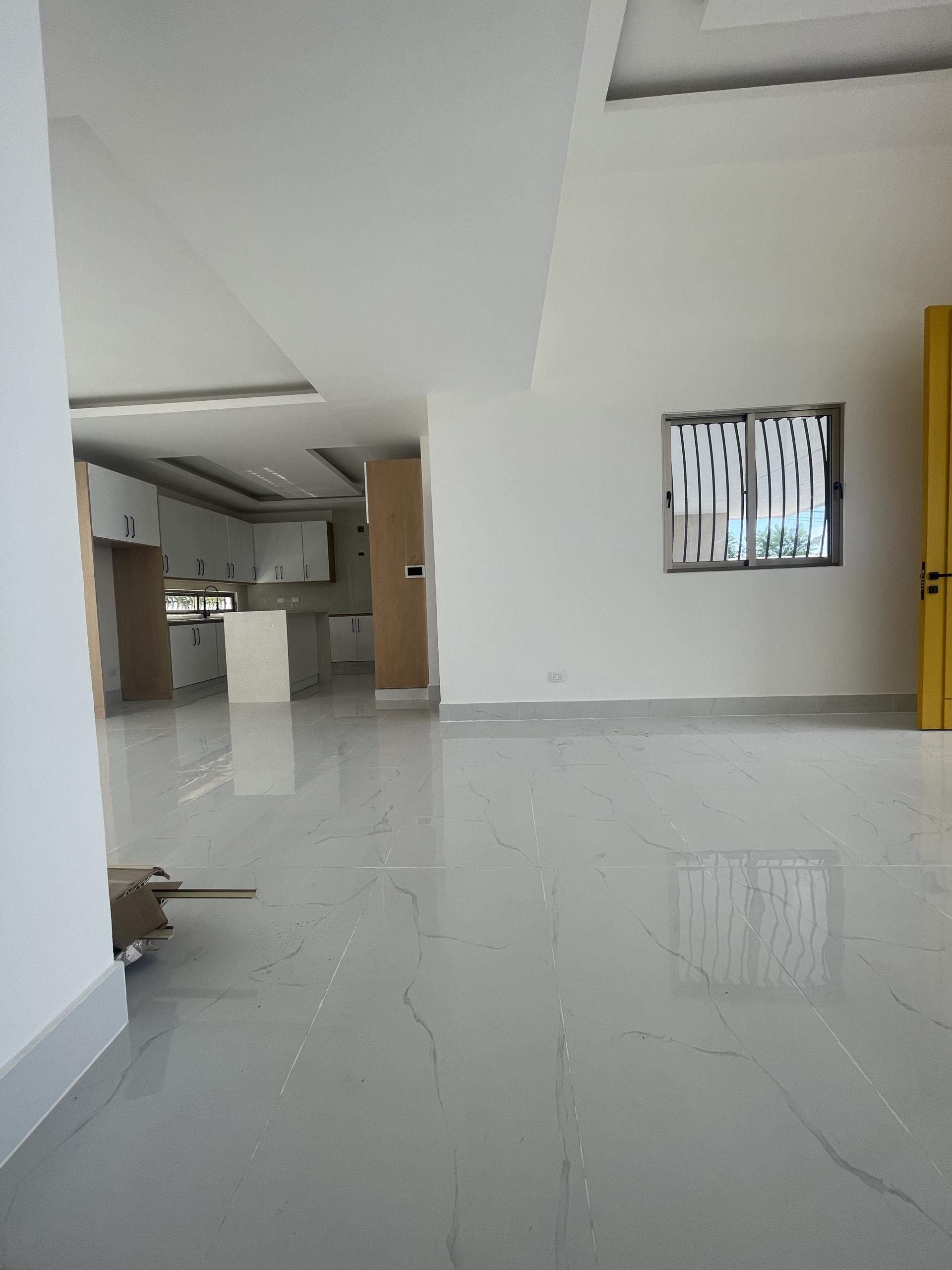 CASA EN PROYECTO CERRADO - LLANOS DE GURABO , SANTIAGO DE LOS CABALLEROS