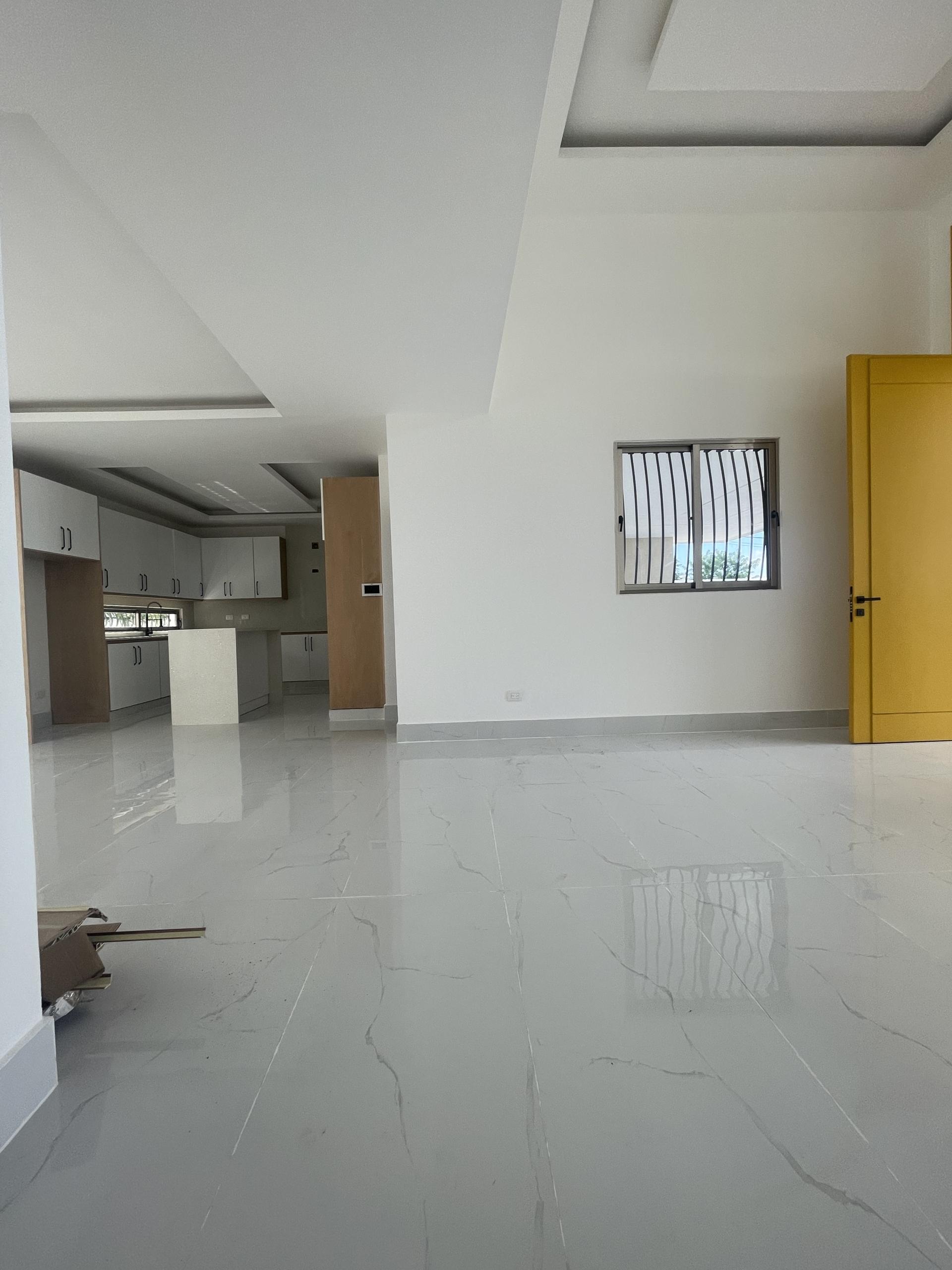 CASA EN PROYECTO CERRADO - LLANOS DE GURABO , SANTIAGO DE LOS CABALLEROS