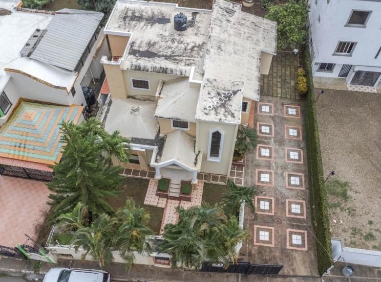 CASA EXCLUSIVA - ARROYO HONDO ARRIBA, SANTIAGO DE LOS CABALLEROS.