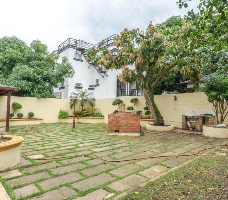 CASA EXCLUSIVA - ARROYO HONDO ARRIBA, SANTIAGO DE LOS CABALLEROS.