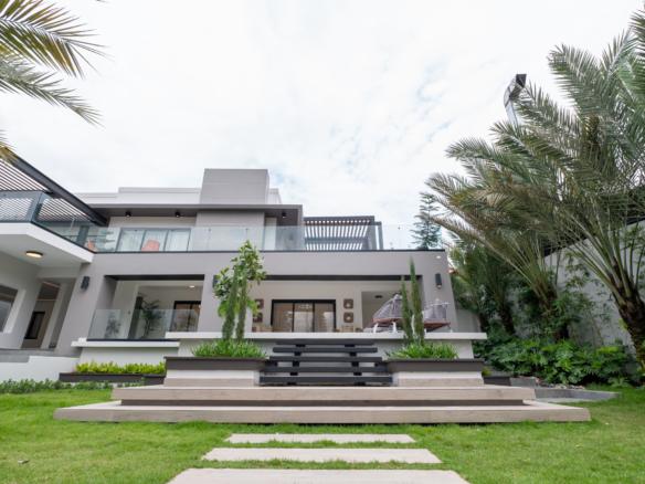 VILLA EXCLUSIVA - JARABACOA, LA VEGA.