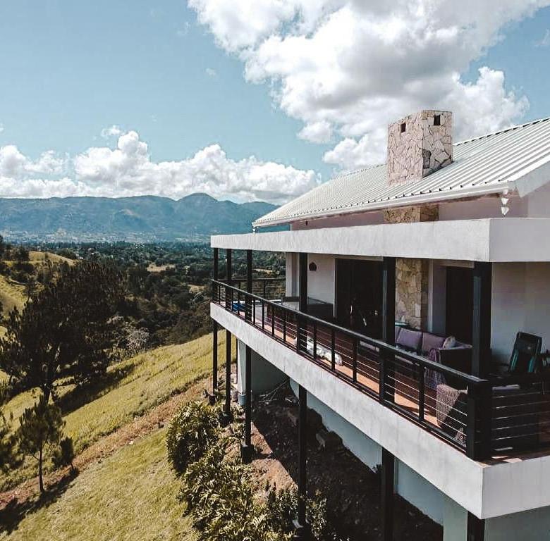 VILLA EXCLUSIVA RENATA - JARABACOA