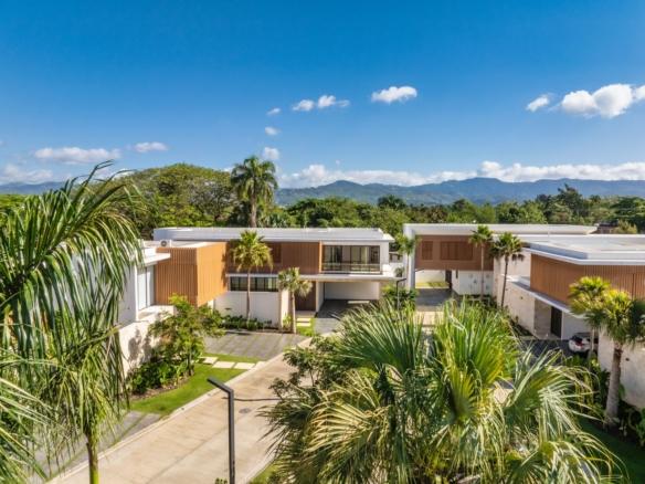 CASAS EXCLUSIVAS - LAS CARMELITAS, SANTIAGO DE LOS CABALLEROS.