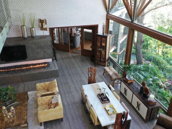 VILLA EXCLUSIVA EN VENTA - JARABACOA.