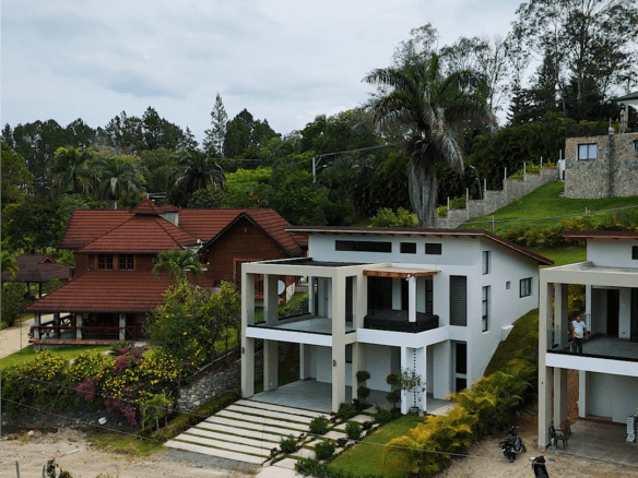 VILLAS RIVER EDGE- JARABACOA , SABANETA.
