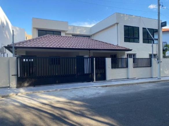 OPORTUNIDAD EXCLUSIVA EN VILLA CAROLY – MOCA