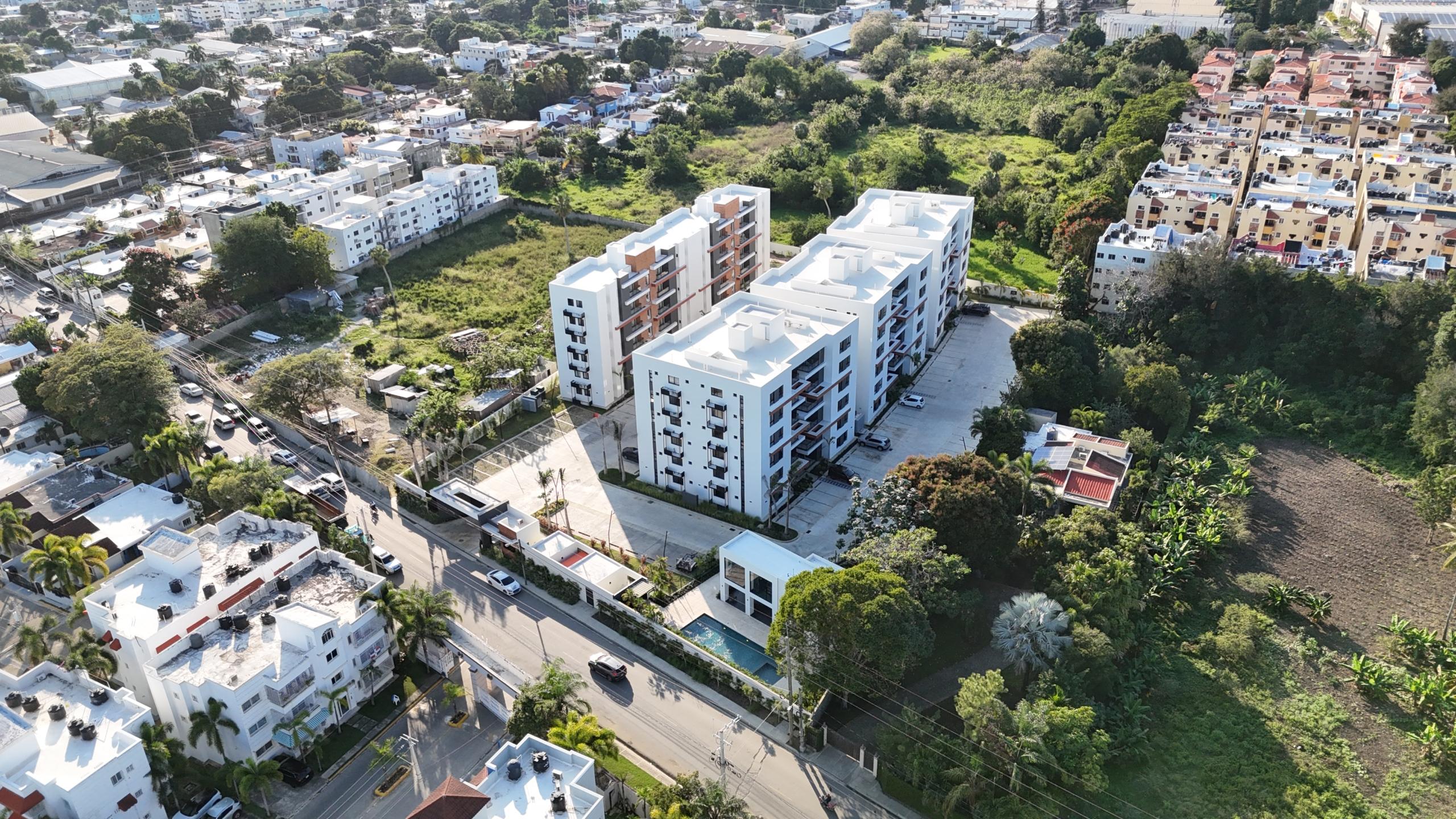 TORRE SERENNA - RIELES GURABO, SANTIAGO DE LOS CABALLEROS.