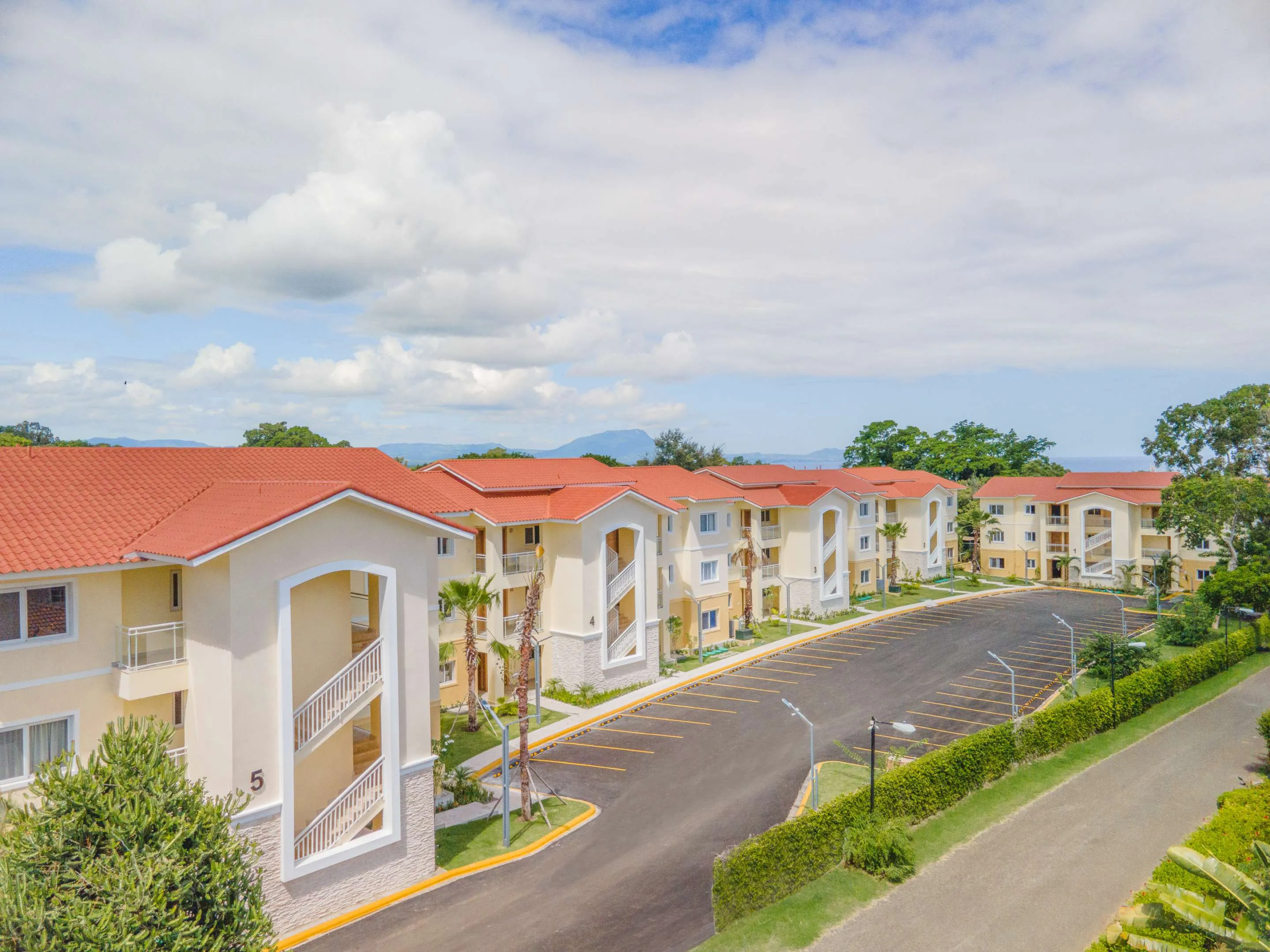 APARTAMENTOS EN VENTA – HILL SIDE CONDOS, SOSÚA