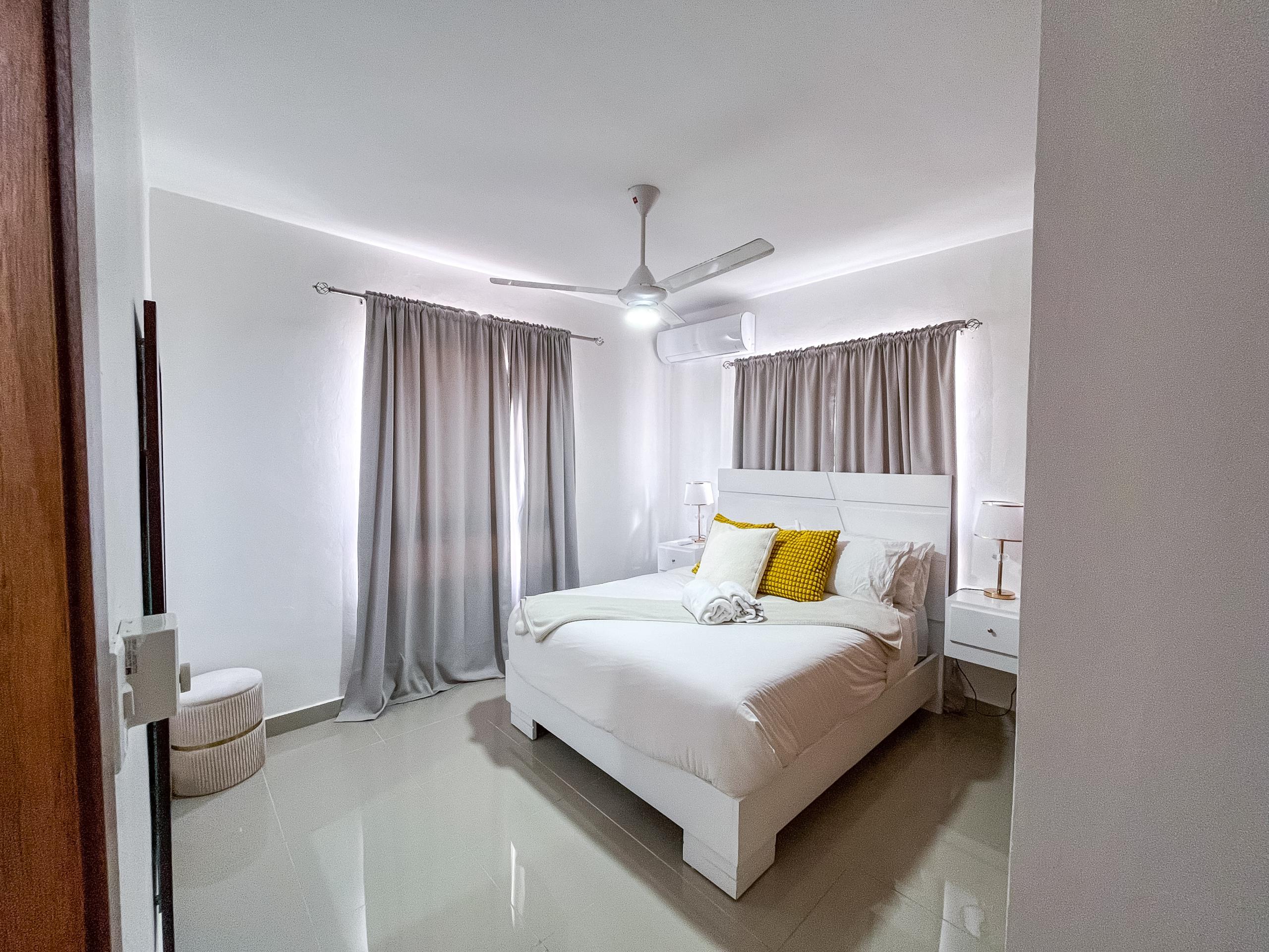 APARTAMENTO EN VENTA EN RESIDENCIAL GAMM IV, LA VEGA | 305 M2 CON AZOTEA PRIVADA