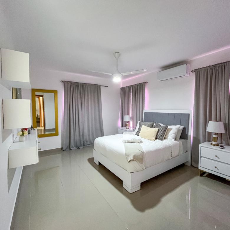 APARTAMENTO EN VENTA EN RESIDENCIAL GAMM IV, LA VEGA | 305 M2 CON AZOTEA PRIVADA