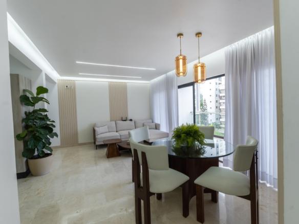 Alquiler Exclusivo en Residencial Natura: Apartamento Amueblado en la trinitaria