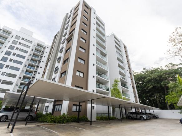 Alquiler Exclusivo en Residencial Natura: Apartamento Amueblado en la trinitaria