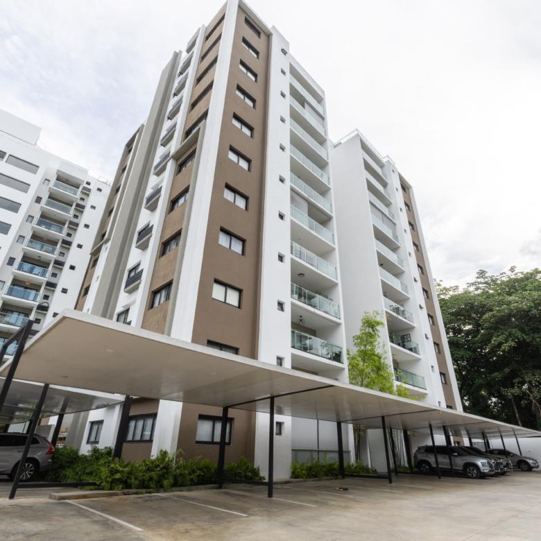 Alquiler Exclusivo en Residencial Natura: Apartamento Amueblado en la trinitaria
