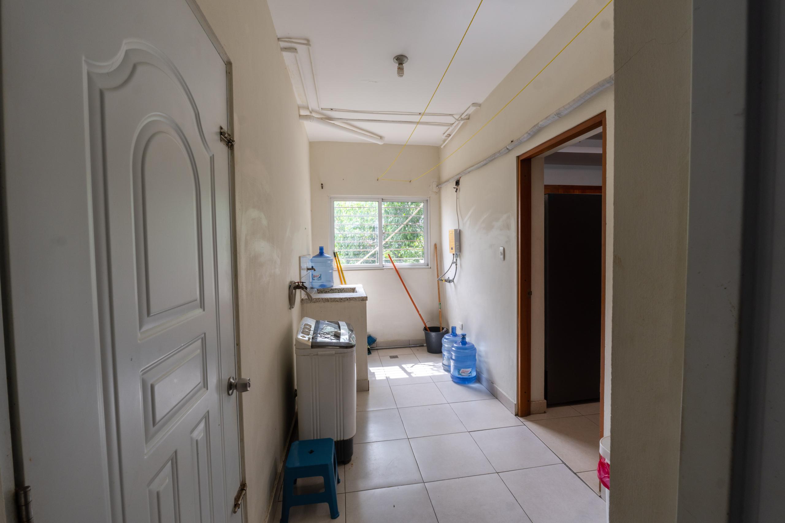 APARTAMENTO DE LUJO EN RESIDENCIAL GREEN I – DETRÁS DEL COUNTRY CLUB, LA VEGA