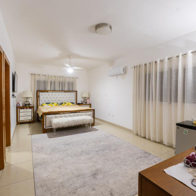 APARTAMENTO DE LUJO EN RESIDENCIAL GREEN I – DETRÁS DEL COUNTRY CLUB, LA VEGA