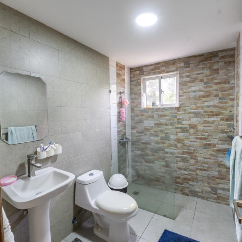 APARTAMENTO DE LUJO EN RESIDENCIAL GREEN I – DETRÁS DEL COUNTRY CLUB, LA VEGA