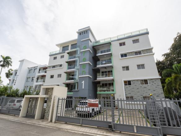 APARTAMENTO DE LUJO EN RESIDENCIAL GREEN I – DETRÁS DEL COUNTRY CLUB, LA VEGA