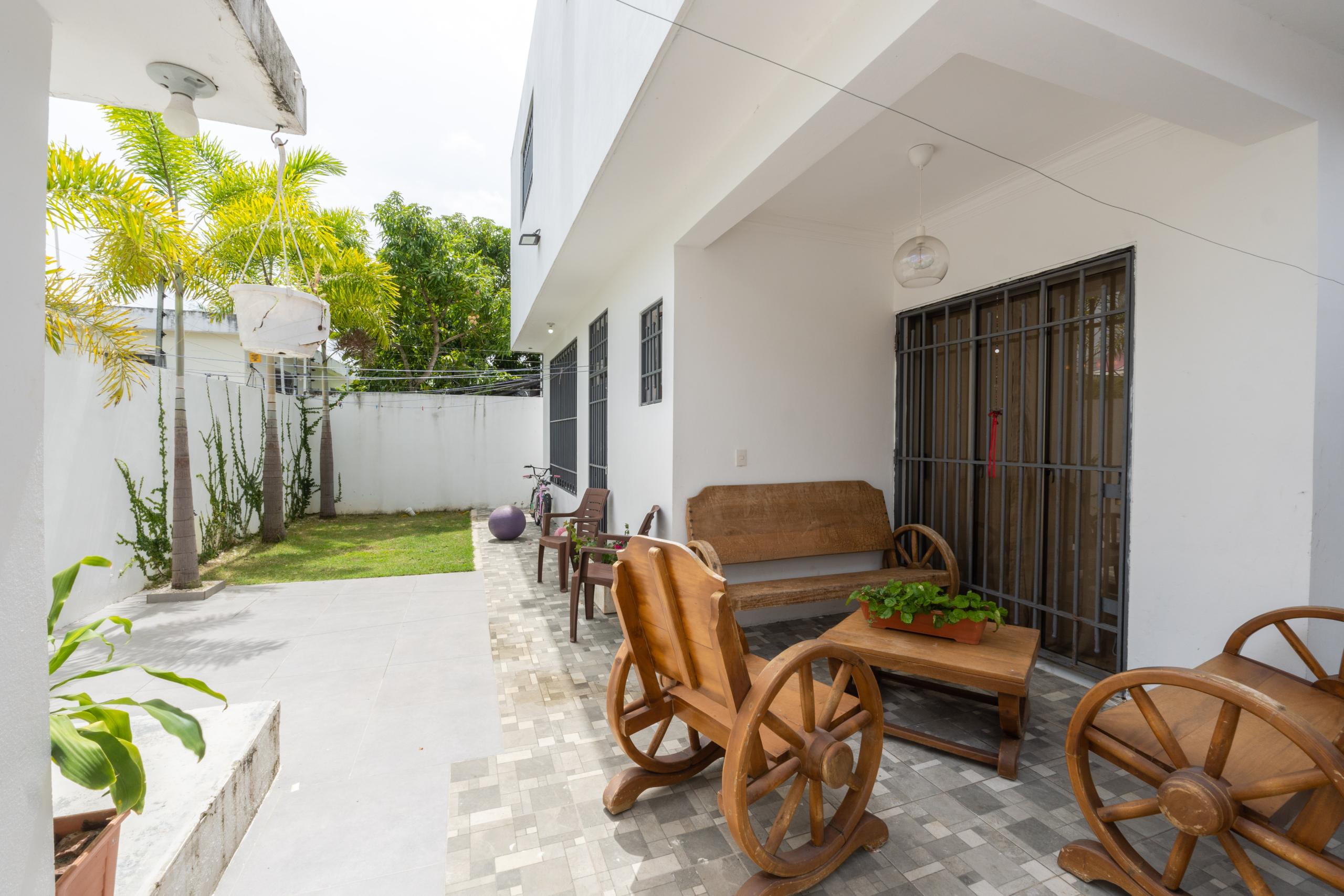 CASA MODERNA DE VENTA EN LA ARBOLEDA VI – LA VEGA