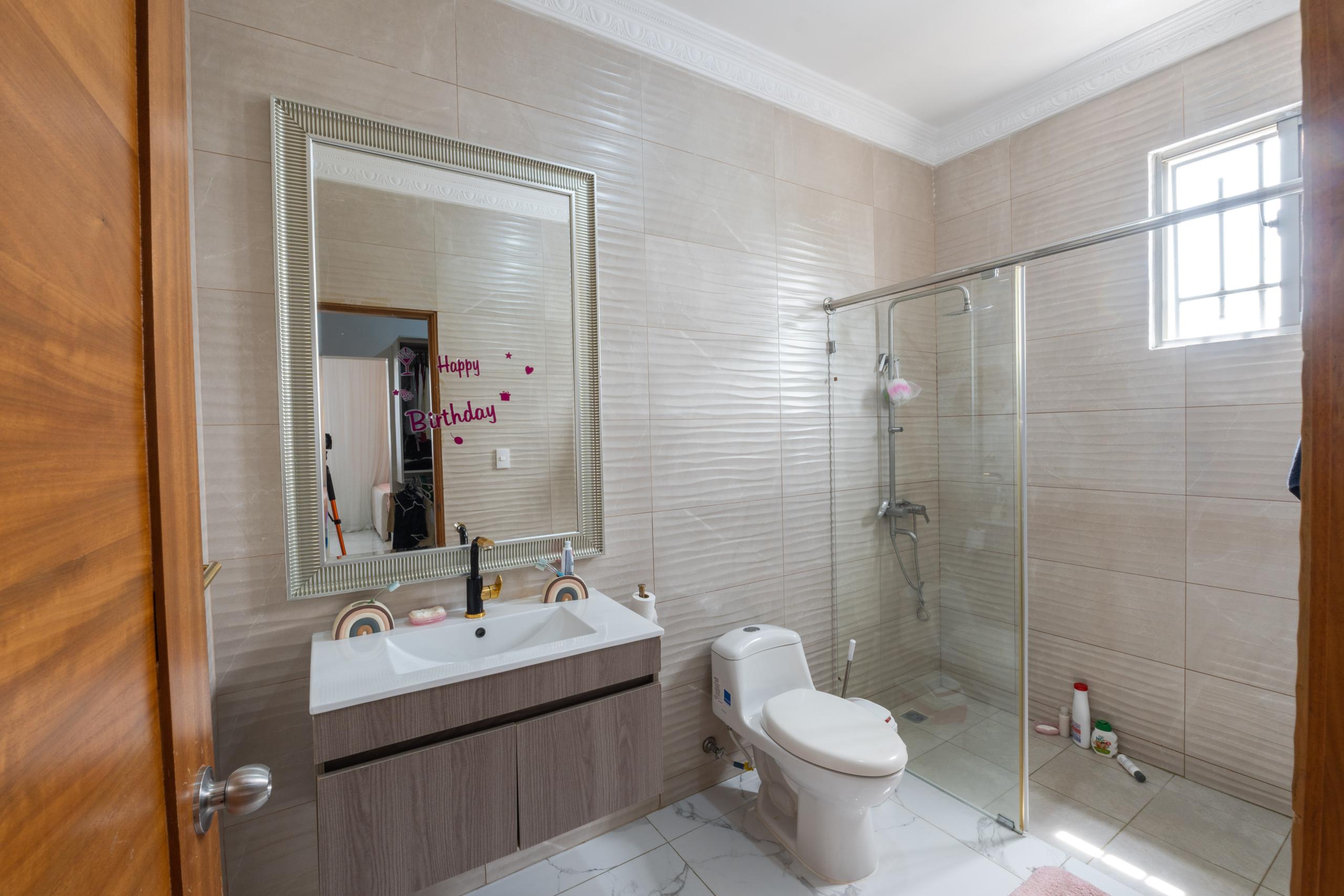 CASA MODERNA DE VENTA EN LA ARBOLEDA VI – LA VEGA