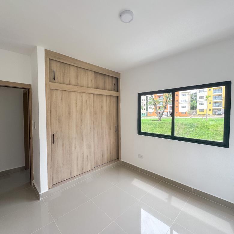 APARTAMENTO EN RESIDENCIAL HAMACA 3 | SEGUNDO NIVEL EN LA VEGA