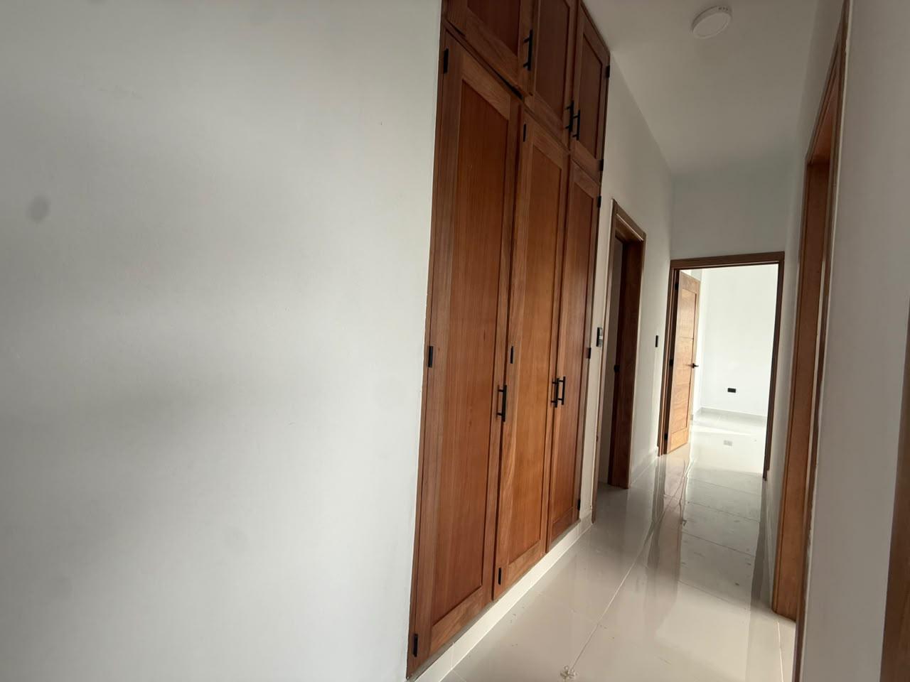 🏡 Residencial Alejandro | 3 Habitaciones en Urb. El Doral 🌴
