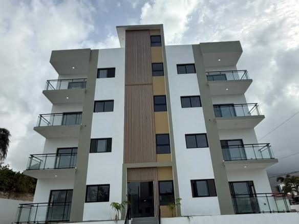 🏡 Residencial Alejandro | 3 Habitaciones en Urb. El Doral 🌴