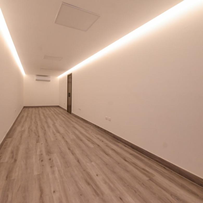 EDIFICIO CORPORATIVO EN ALQUILER – EMBRUJO I, SANTIAGO DE LOS CABALLEROS